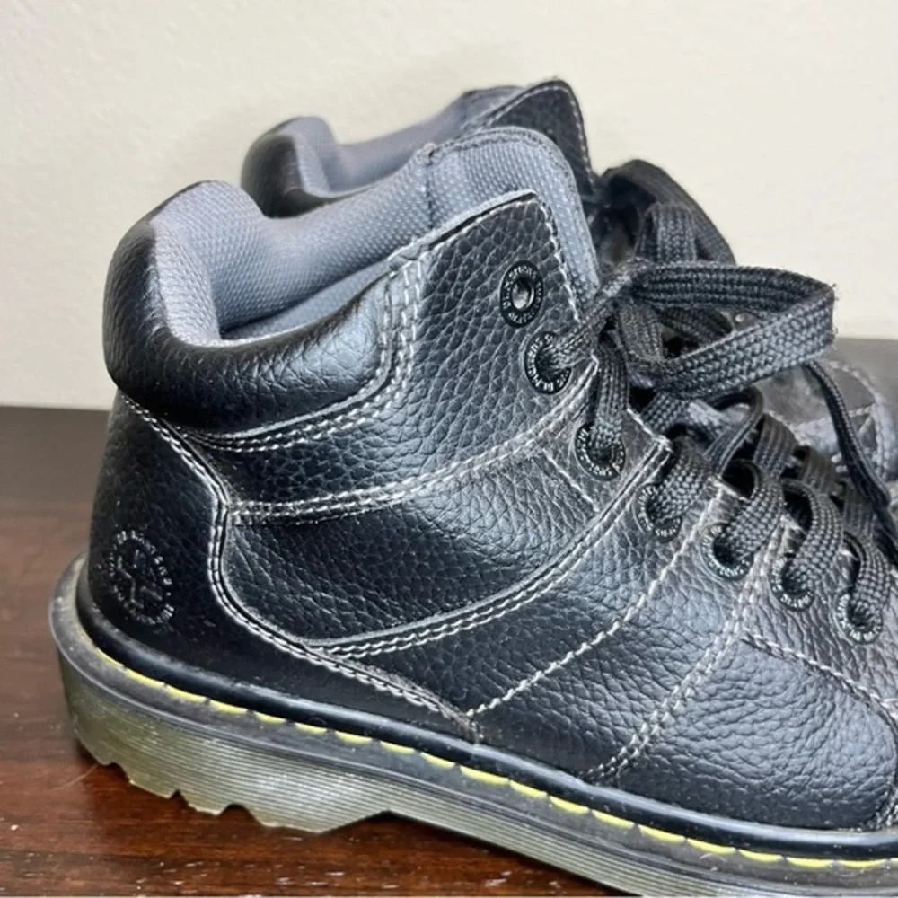 Dr. Martens Harrisland Black Boots Women’s 9/Men’s 7‎